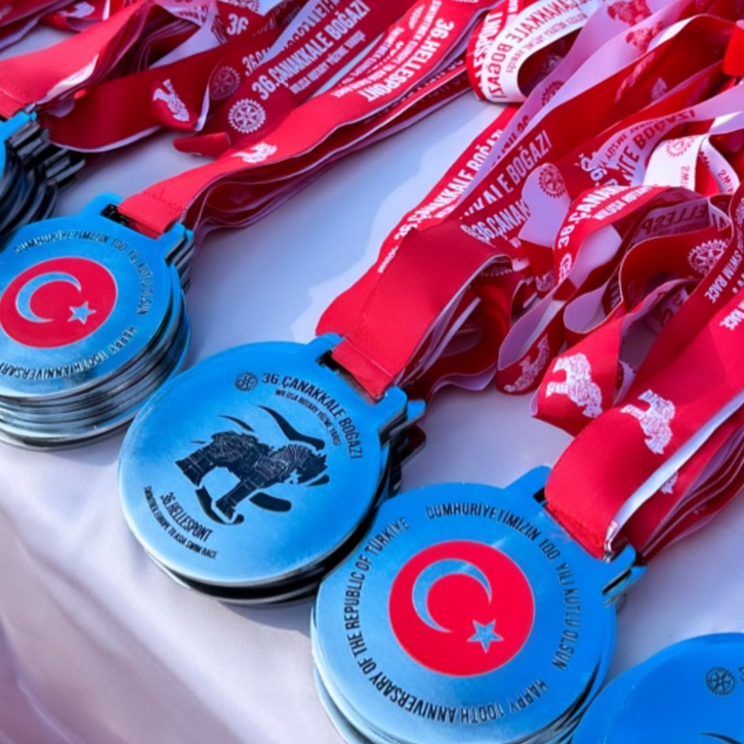 Çanakkale Rotary Kulübü tarafından 36.sı düzenlenen ve 17 ülkeden 850 yüzücünun…